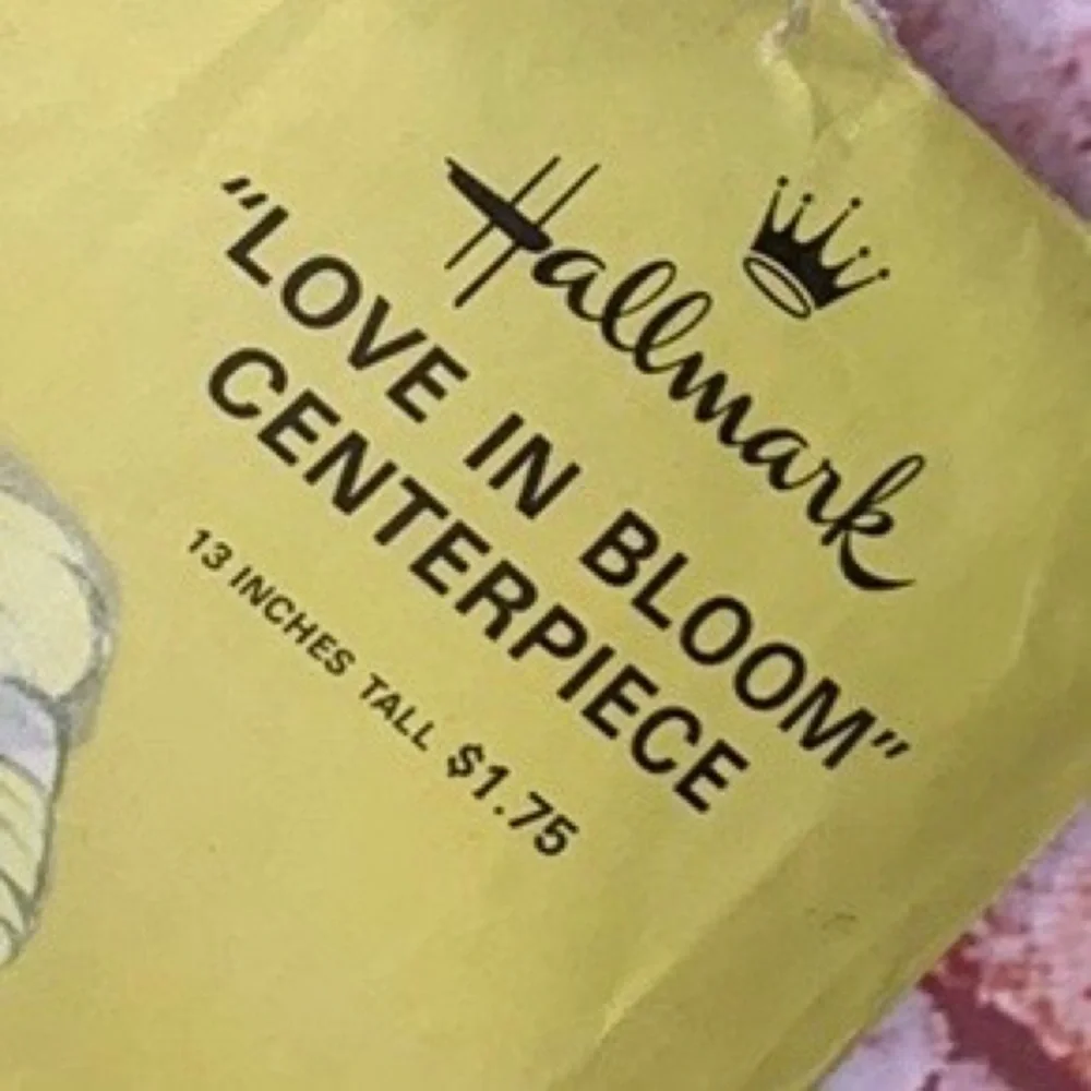 Vintage 70s Hallmark Yellow and White 13” Paper Bridal Shower Centerpiece